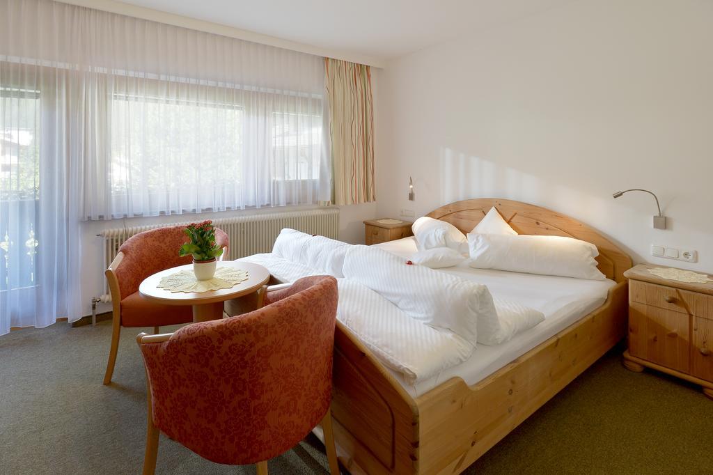 Gaestehaus Ahornblick 메이른호픈 객실 사진