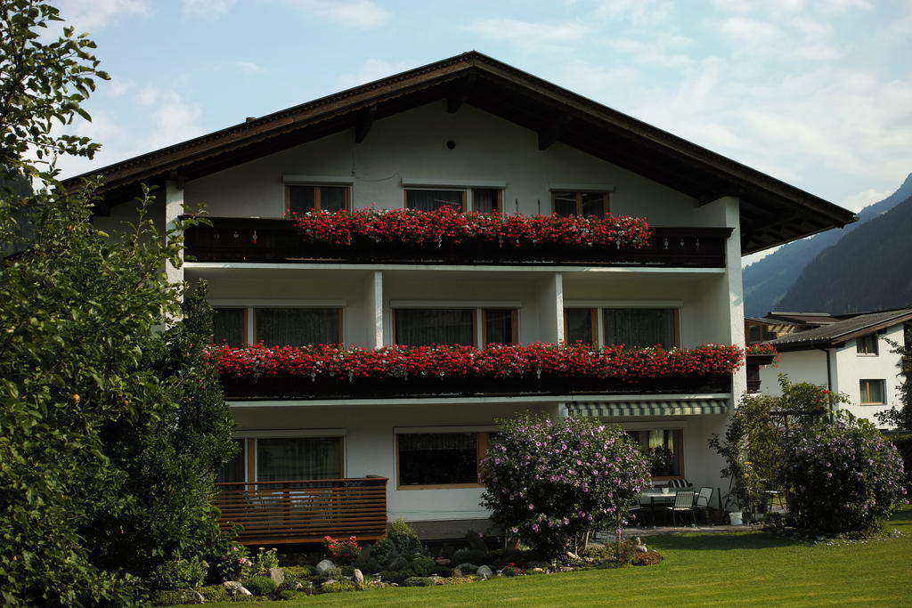 Gaestehaus Ahornblick 메이른호픈 외부 사진