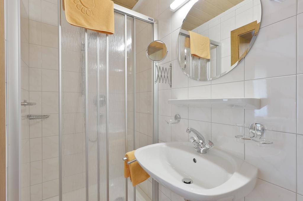 Gaestehaus Ahornblick 메이른호픈 외부 사진