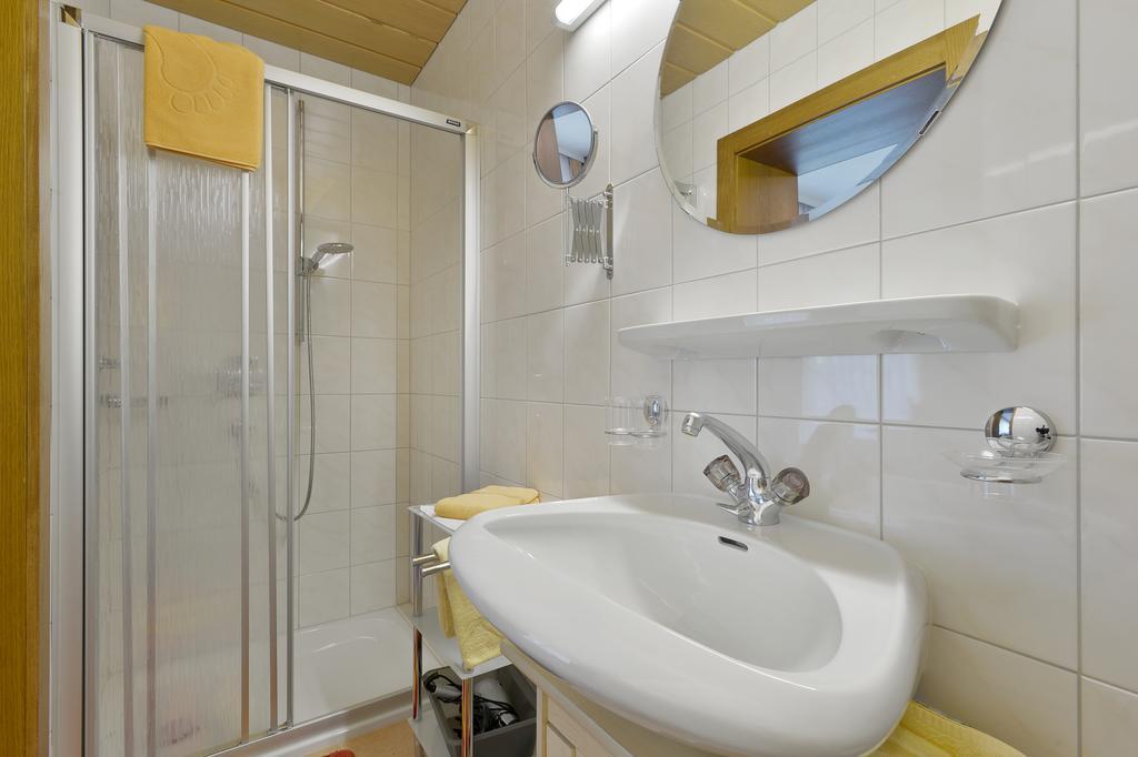 Gaestehaus Ahornblick 메이른호픈 외부 사진